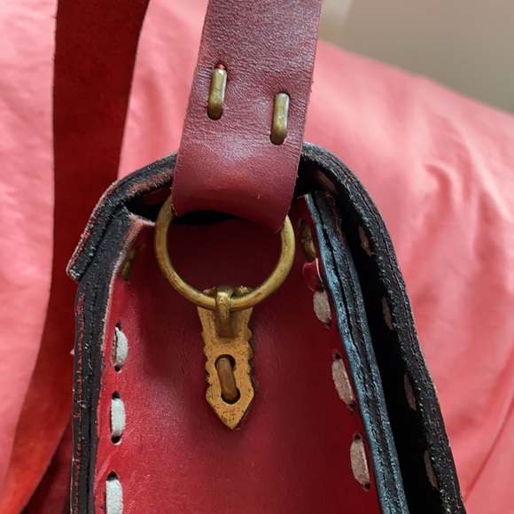 Crossbody red leather bag - Picture 11 of 16